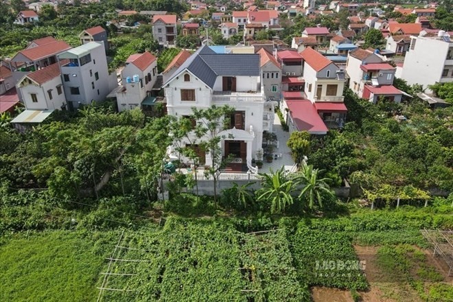 Xây nhà trên đất nông nghiệp có chuyển nhượng quyền sử dụng đất được không